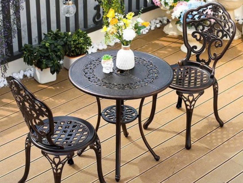 Bàn Ghế Ban Công Nhỏ D65 + 2 ghế màu đồng mới 100%