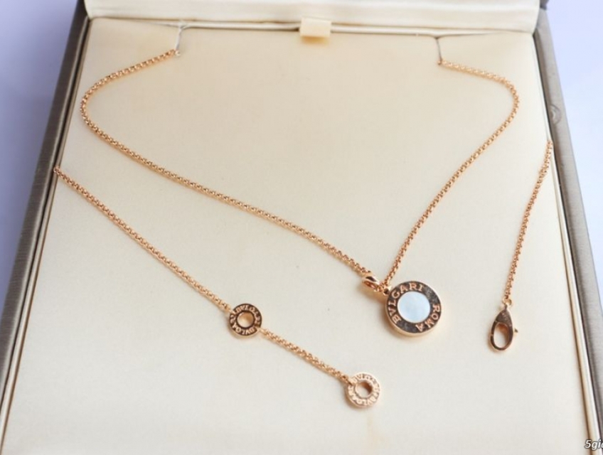 Dây chuyền Nữ BVLgari Vàng Hồng 750 18K - mặt sơn mài xà cừ Trắng Đen