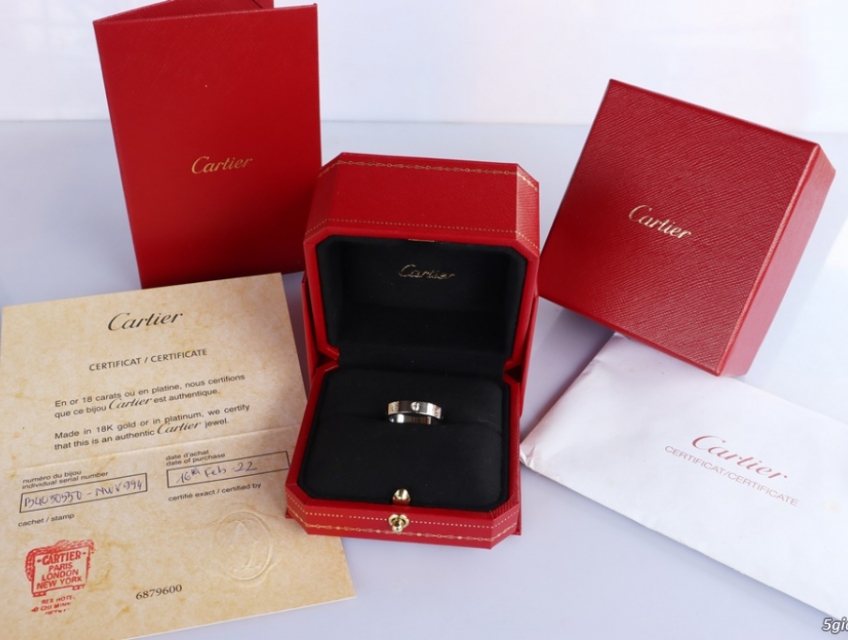 Nhẫn Nữ CARTIER Love Ring Diamond Ring 18K White Gold ( Au 750 )
