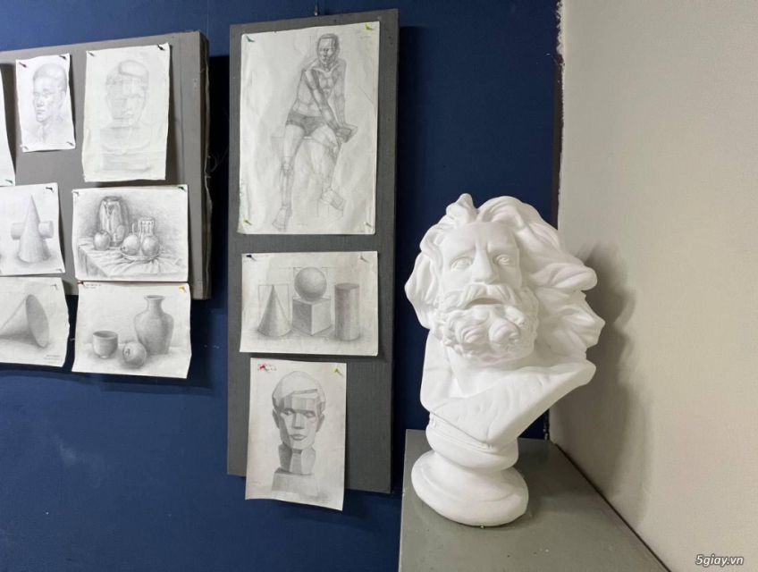 Lớp Vẽ Dành Cho Người Lớn Không Chuyên Tại Quận 1