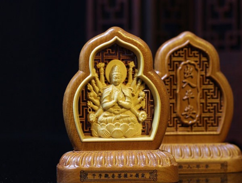 Nên để tượng phật nào trên xe ô tô để gặp may mắn khi đi đường