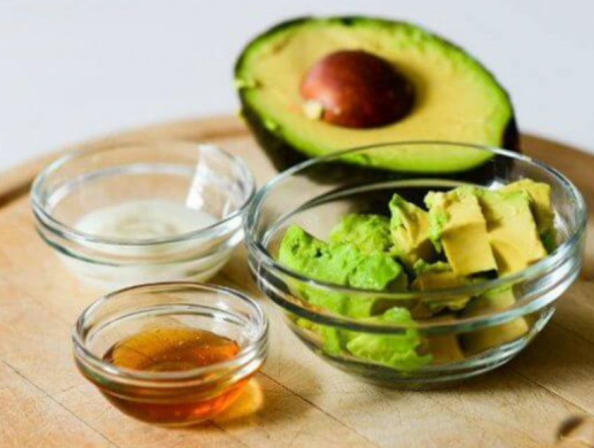 Bơ ăn với mật ong được không? Có tác dụng gì đối với sức khỏe