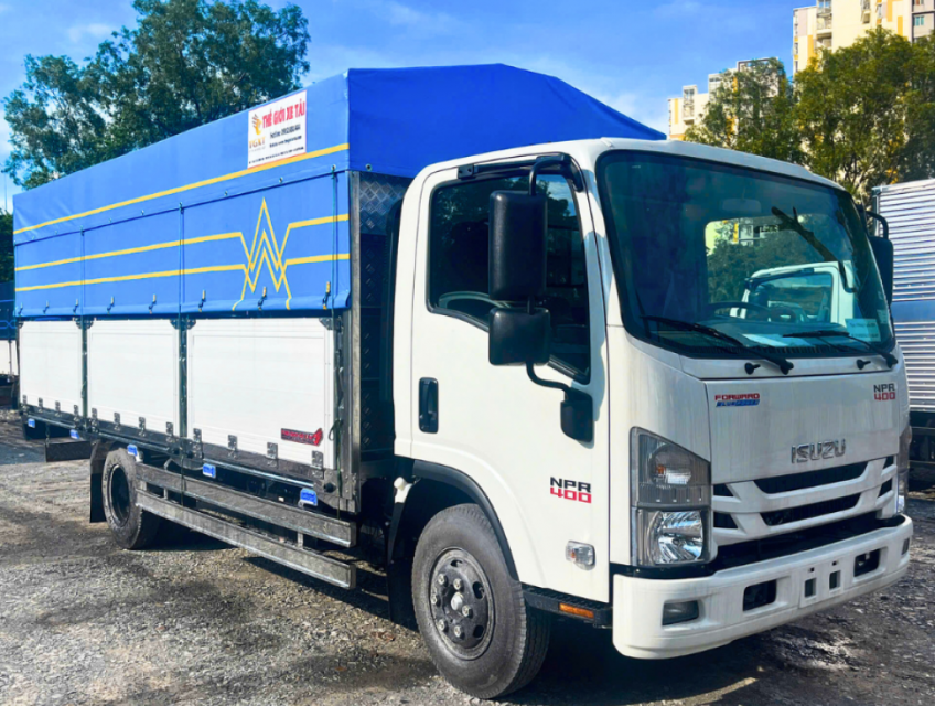 Xe Tải ISUZU NPR400 Thùng mui bạt nhôm INOX.