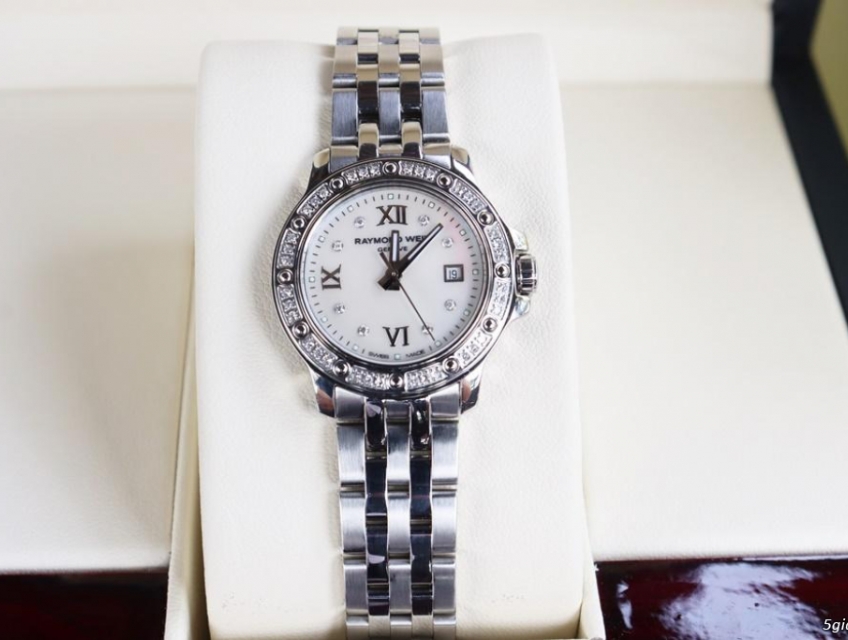 Đồng Hồ Nữ : Raymond Weil - Mặt Khảm Xà Cừ - Niềng & cọc số  Kim Cương