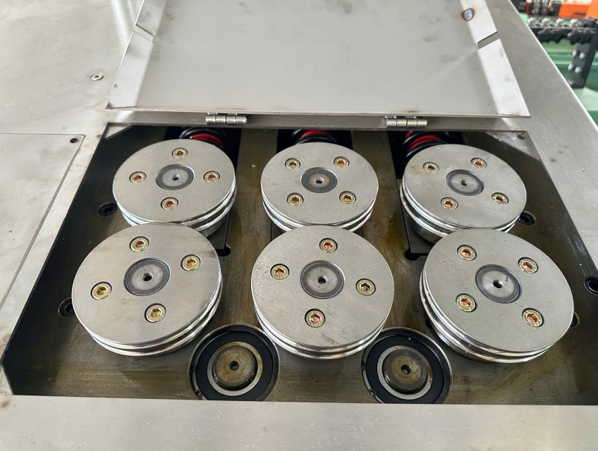 Chú ý khi lựa chọn máy uốn bẻ 2D hiệu quả – “trợ thủ đắc lực”