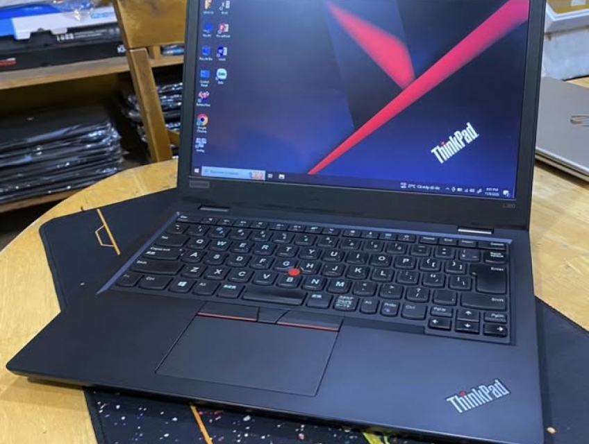 Lenovo Thinkpad L380 Core i5-8250U Ram 8GB SSD 240GB VGA ON 13.3 Inch