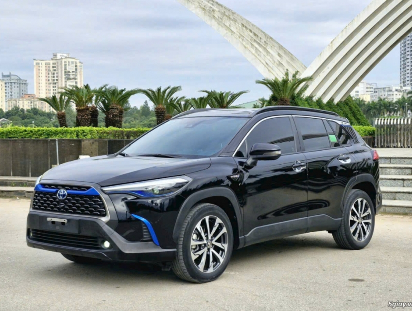TOYOTA COROLLA CROSS HYBRID 2021 – SUV GẦM CAO, TIẾT KIỆM NHẤT PHÂN KH