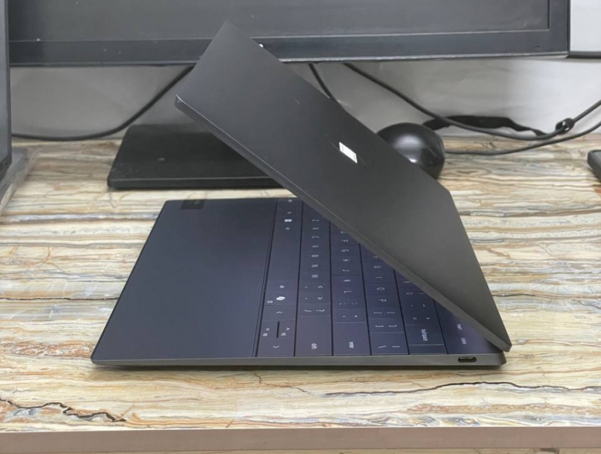 Dell XPS 9340 U7-155H | 16GB | SSD 512GB | FHD+
