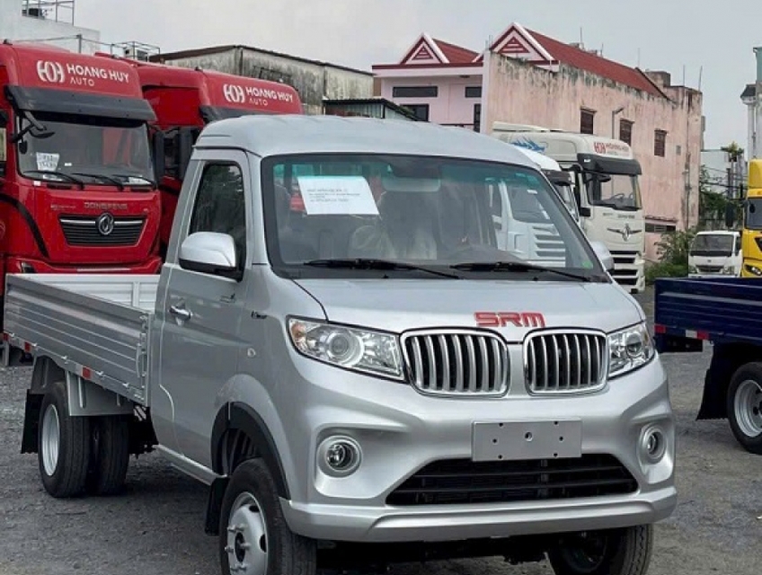 Xe tải srm 1t5 màu trắng 2025 giá tốt giao xe ngay