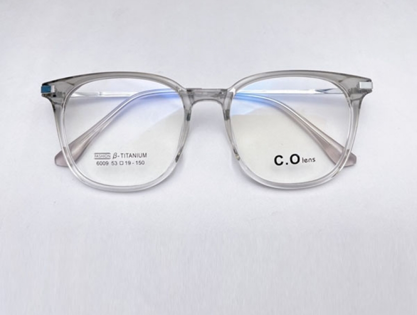 Tư vấn gọng kính cận titan coprime chính hãng giá chỉ 400k giao hàng