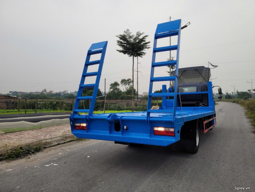 Xe nâng đầu chở máy 7 tấn JAC