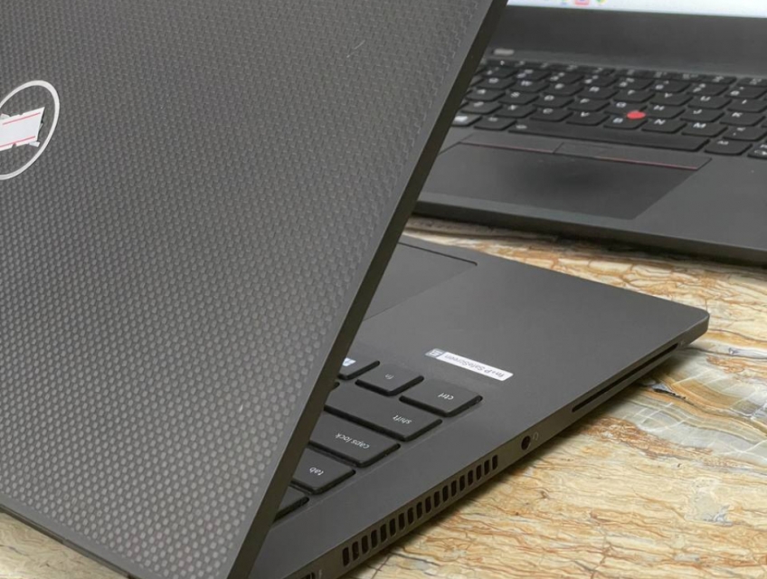 Dell Latitude 7420 – i7 1185G7/ 16GB / 512GB / FHD Touch