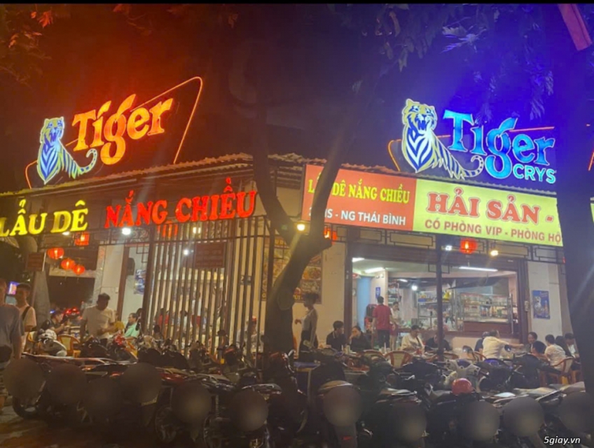 NHÀ HÀNG NẮNG CHIỀU tuyển Nữ QL phòng VIP & đầu bếp, phụ bếp