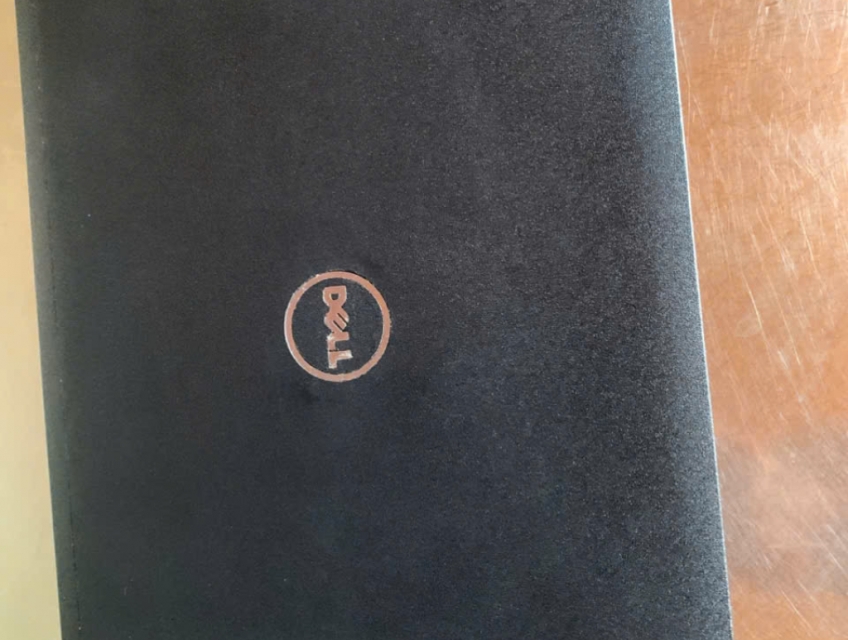 Cần Bán Laptop DELL I5 6300, ram 8G DD4, SSD nvme 256MB