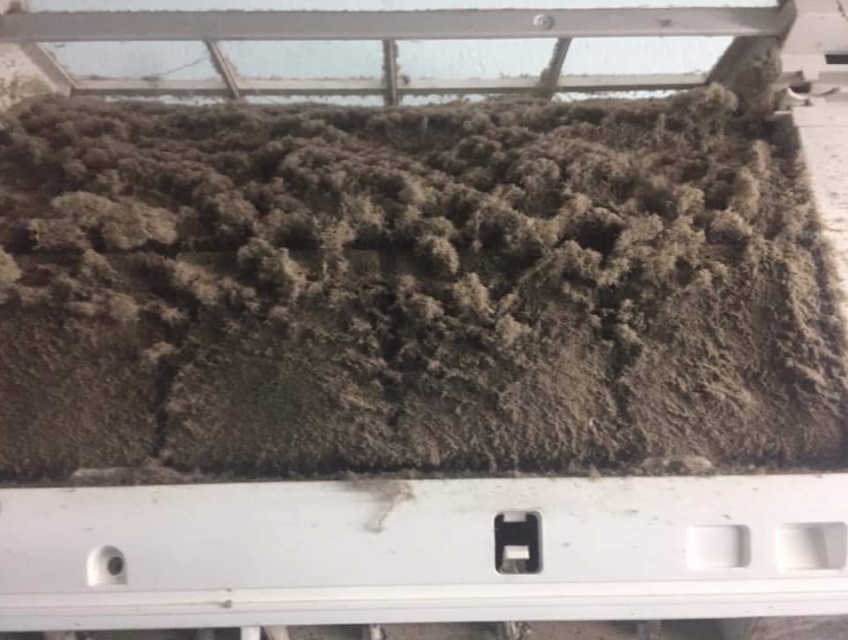 Bao Lâu Vệ Sinh Máy Lạnh 1 Lần? Bí Kíp Giúp Máy Chạy Êm, Tiết Kiệm Điệ