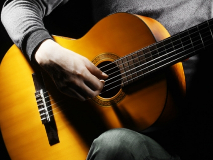 Cách chọn đàn guitar giá sỉ