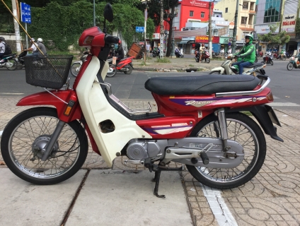 Dream lùn màu đỏ zin nguyên bản,dành cho ai sưu tầm màu độc