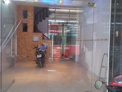 CHO thuê mb kd mt đường Cao Lổ quận 8