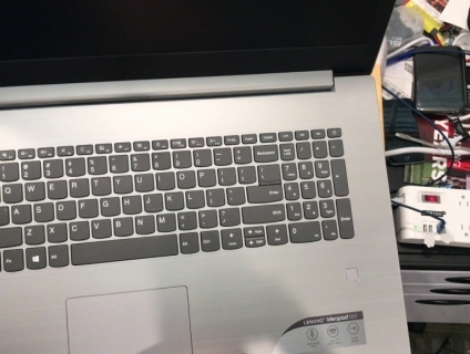 Lenovo ideapad 320 i3 (7130U,4GB,SSD 128GB) Full HD nguyên tem