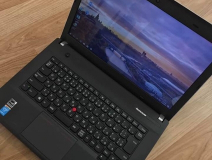 Laptop Lenovo Thinkpad E440 Core i5/Ram 4GB/120GB SSD