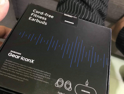 tai nghe samsung galaxy iconX 2018 moi 100%