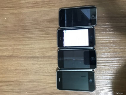 Dọn nhà bán mấy cây iphone 3gs chữa cháy