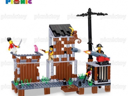 Bộ ráp hình sào huyệt của hải tặc (371 miếng)