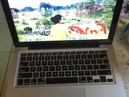 Rứt ruột ra đi Macbook Pro keng xà beng