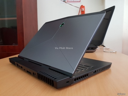 Dell Alienware 13r3 - Core i7 7700HQ , GTX1050Ti 4G , 13.3inh keng 99%