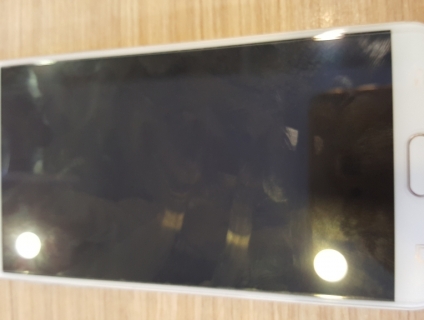 Cần bán SS Galaxy J7+