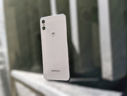 Điện thoại Motorola P30 Play Dual sim - Likenew  zin keng