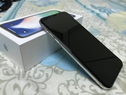 Bán iphone X (bạc) mới 99% mã VN giá : 10.500.000đ