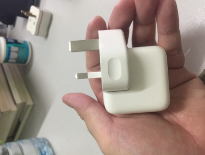 Thanh lý bộ củ sạc theo máy ipad pro 12w