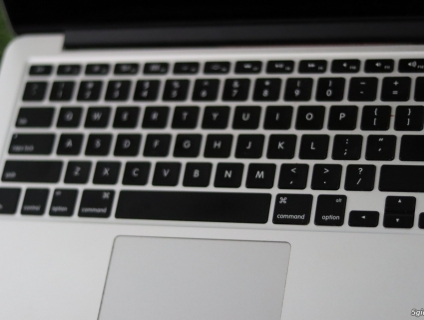 Bán macbook pro 2015 MF839 máy đẹp hoạt động ổn đinh giá dễ chiệu