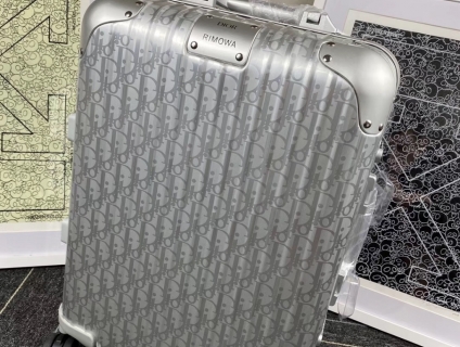 Dior x Rimowa vali new 2019