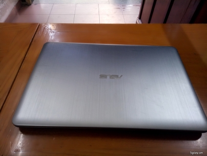 Bán laptop asus A541U core i3-7100U-4GB-500GB keeng