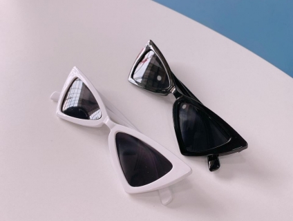 Kính mắt mèo Retro siêu ngầu cập bến