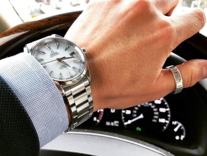 Những cái lợi khi đeo đồng hồ đeo tay