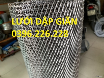 Sản xuất lưới trám dây 1.5 ô 15*30 khổ 1met