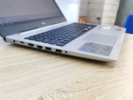 Cần bán: Dell inprion N5570 i5 8250u, ram 4GB, card rời 4GB