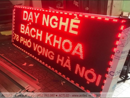 Biển quảng cáo LED P10 đỏ Liên hệ:0962 993 080