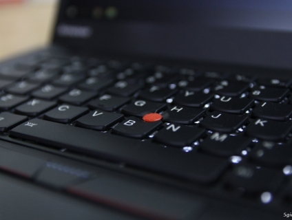 Thinkpad T450s - Máy mỏng nhẹ, bàn phím cực xịn