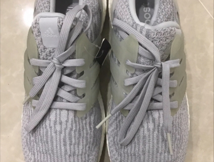 Cần bán giày Adidas Ultra Boost xách tay từ Mỹ về giá rẻ đây