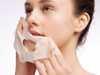 Những tác dụng của việc đắp mặt nạ mà bạn không ngờ tới