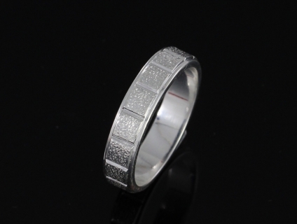 Nhẫn Nam Trơn Đơn Giản Dễ Phối Đồ