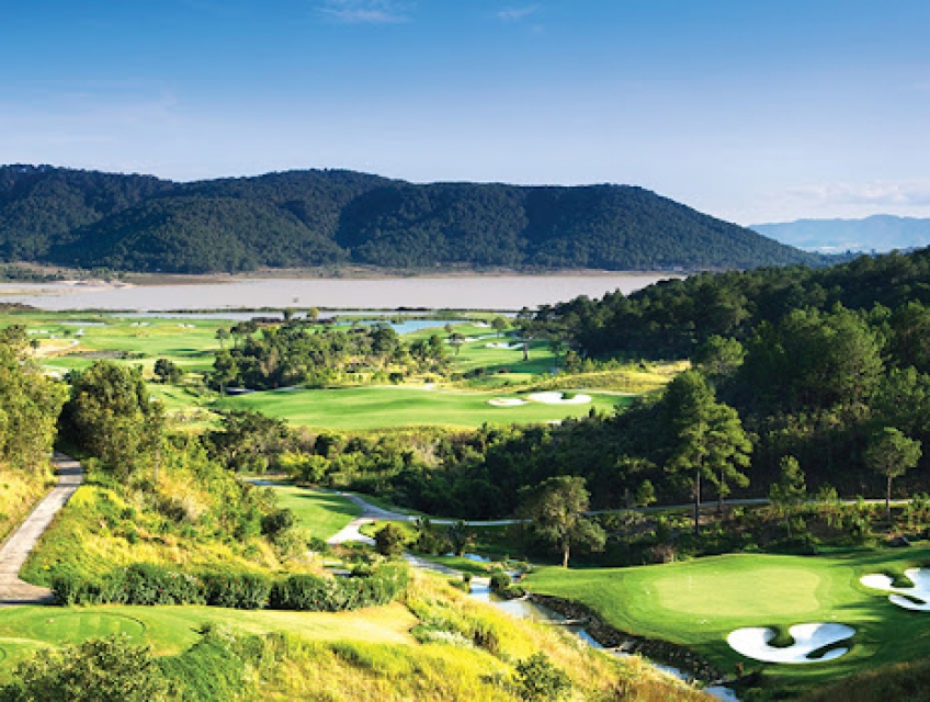 Book sân golf Dalat 1200 nhanh chóng giá tốt nhất