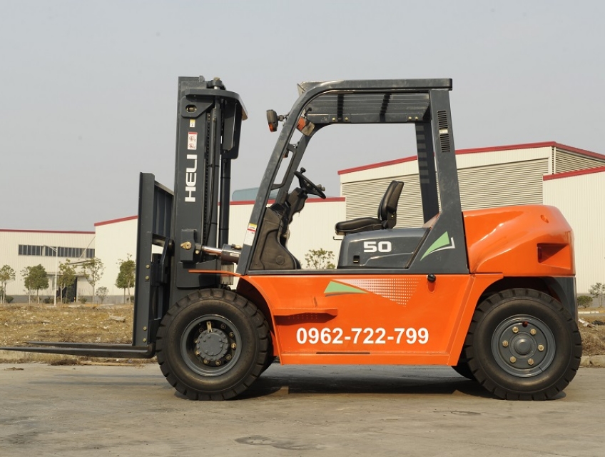 Xe nâng 5 tấn, model CPCD50 G series, động cơ ISUZU 6BG1 Nhật Bản