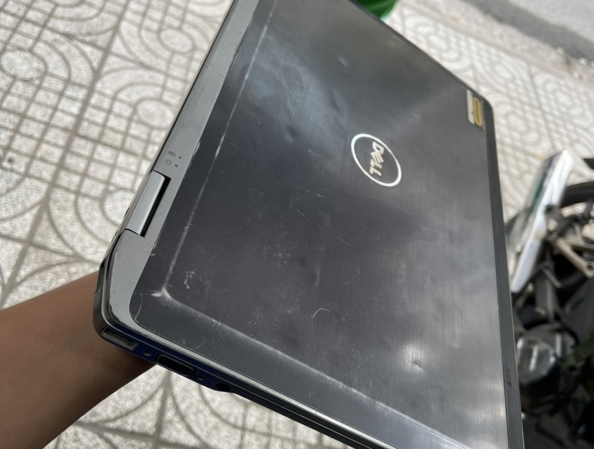 Bán Laptop Dell Latitude E6420 Cũ Xấu giá cao cấu hình tốt