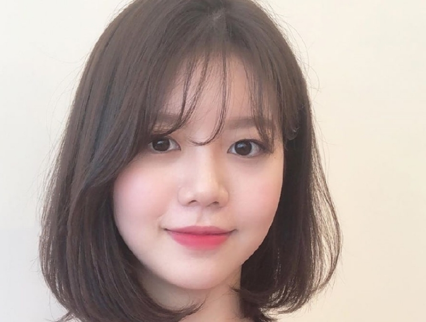 Khuôn mặt tròn nên đeo kính gì?