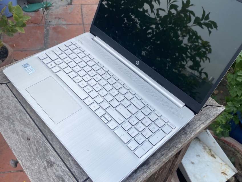 Laptop HP 15S-FQ2661TU Ram 8GB SSD256 (15.6 inch)